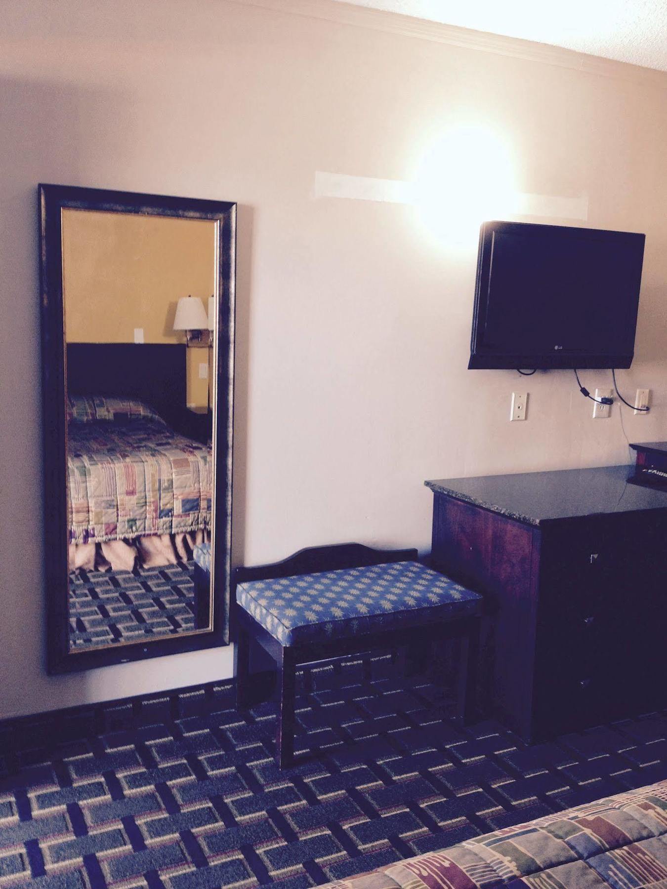 קיסימי Budget Inn East מראה חיצוני תמונה